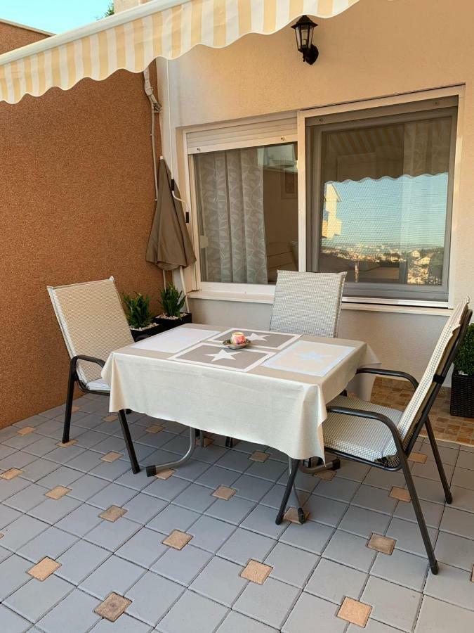 Apartments Villa Zica Trogir Exterior foto